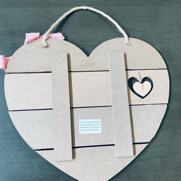 Valentine Farmhouse Plank Heart Wall Decor Sign - Picture 4 of 4